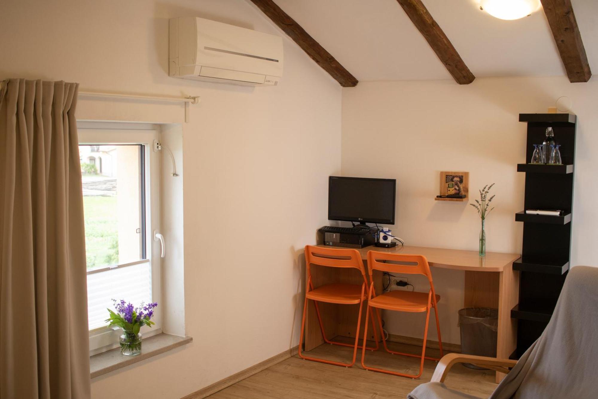 Borea Rooms - Sobe Budanje Випава Екстериор снимка